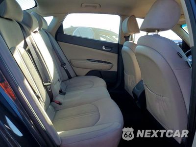 Zdjęcie 10 z 12 samochodu: 2016 KIA OPTIMA LX VIN:KNAGT4L32G5072847 - miniatura