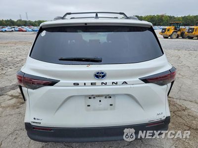 Zdjęcie 6 z 13 samochodu: 2025 TOYOTA SIENNA XLE 8-PASSENGER VIN:5TDYRKEC2SS243011 - miniatura