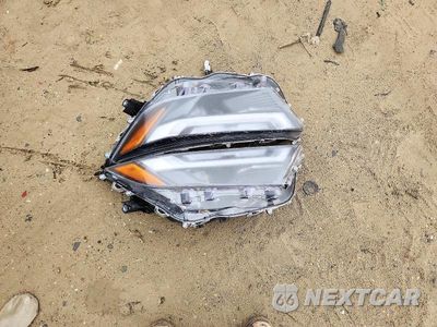 Zdjęcie 13 z 14 samochodu: 2023 TOYOTA RAV4 PRIME SE VIN:JTMAB3FV3PD140453 - miniatura