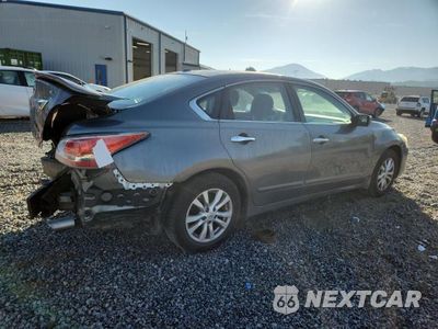 Trzecie zdjęcie samochodu z tyłu: 2015 NISSAN ALTIMA 2.5 S VIN:1N4AL3AP7FN902042 - miniatura