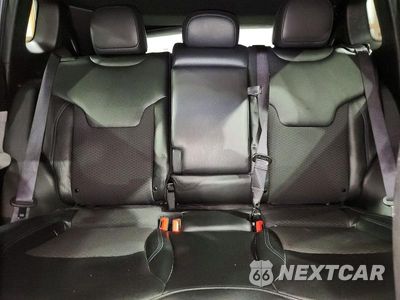 Zdjęcie 10 z 14 samochodu: 2024 JEEP COMPASS LATITUDE VIN:3C4NJDBN1RT119520 - miniatura