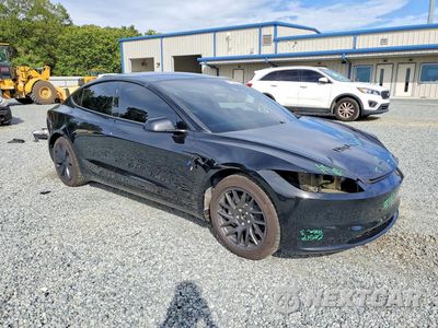 Czwarte zdjęcie samochodu z boku: 2026 TESLA MODEL 3 VIN:5YJ3E1EB3TF177503 - miniatura