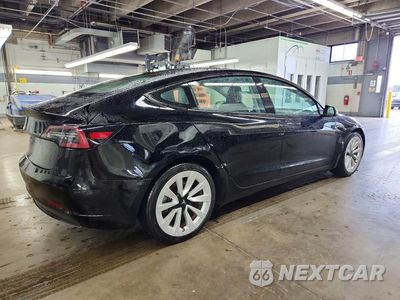 Trzecie zdjęcie samochodu z tyłu: 2023 TESLA MODEL 3 VIN:5YJ3E1EA1PF438902 - miniatura