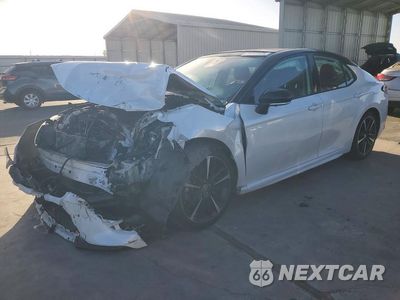 2020 TOYOTA CAMRY XSE V6 4T1KZ1AK2LU047088 - główne zdjęcie licytacji z USA - miniatura