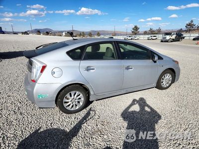 Trzecie zdjęcie samochodu z tyłu: 2014 TOYOTA PRIUS PLUG-IN HYBRID BASE VIN:JTDKN3DP2E3052240 - miniatura