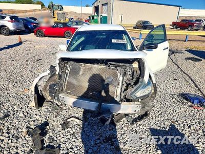 Piąte zdjęcie samochodu w środku: 2017 NISSAN ALTIMA 2.5 S VIN:1N4AL3AP9HN330832 - miniatura