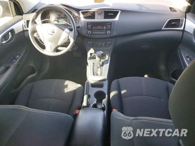Zdjęcie 8 z 12 samochodu: 2017 NISSAN SENTRA S VIN:3N1AB7AP3HY327290 - miniatura
