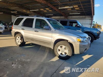 Czwarte zdjęcie samochodu z boku: 2006 FORD ESCAPE XLT VIN:1FMYU93136KA27640 - miniatura