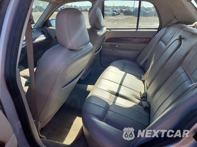 Zdjęcie 10 z 12 samochodu: 2007 MERCURY GRAND MARQUIS LS VIN:2MEFM75V27X642872 - miniatura