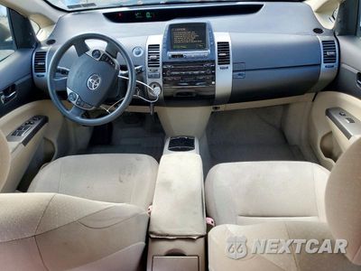 Zdjęcie 8 z 12 samochodu: 2005 TOYOTA PRIUS BASE VIN:JTDKB20U457053798 - miniatura