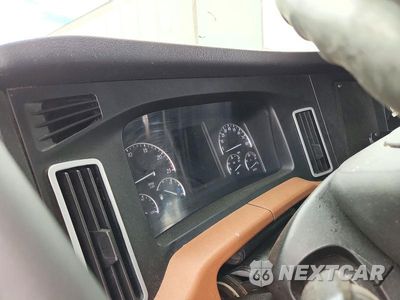 Zdjęcie 9 z 14 samochodu: 2020 FREIGHTLINER CASCADIA 126 VIN:3AKJHHDR4LSLZ8141 - miniatura