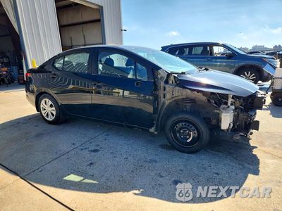 Czwarte zdjęcie samochodu z boku: 2021 NISSAN VERSA S VIN:3N1CN8DV1ML817640 - miniatura