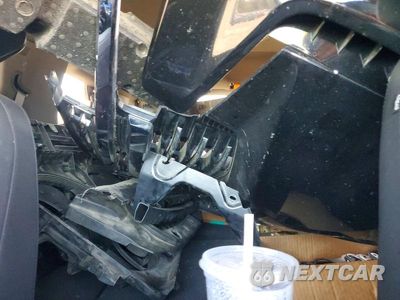 Zdjęcie 10 z 13 samochodu: 2021 CHEVROLET TAHOE K1500 LT VIN:1GNSKNKD8MR247307 - miniatura