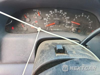 Zdjęcie 9 z 12 samochodu: 1999 FORD F250 SUPER DUTY VIN:1FTNX20L6XEA74785 - miniatura