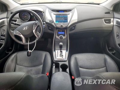Zdjęcie 8 z 12 samochodu: 2013 HYUNDAI ELANTRA LIMITED VIN:KMHDH4AE6DU962468 - miniatura