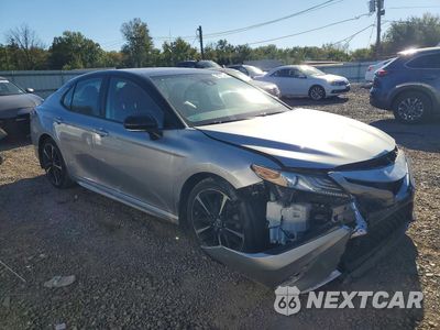 Czwarte zdjęcie samochodu z boku: 2019 TOYOTA CAMRY XSE VIN:4T1B61HK5KU178609 - miniatura