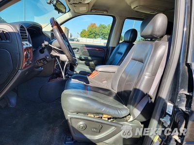 Zdjęcie 7 z 13 samochodu: 2005 GMC ENVOY DENALI XL VIN:1GKET66M956197687 - miniatura