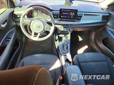 Zdjęcie 8 z 12 samochodu: 2021 KIA RIO S VIN:3KPA24AD1ME401738 - miniatura