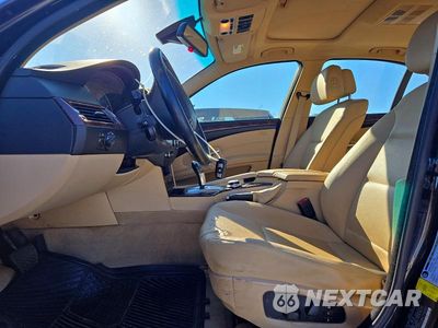 Zdjęcie 7 z 12 samochodu: 2008 BMW 528 I VIN:WBANU53528CT12357 - miniatura