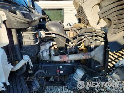Zdjęcie 11 z 13 samochodu: 2018 FREIGHTLINER CASCADIA 125 SEMI TRUCK VIN:3AKJGLDR6JSHG6370 - miniatura