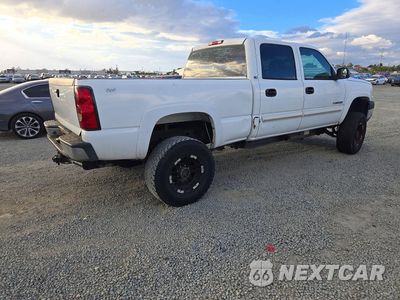 Trzecie zdjęcie samochodu z tyłu: 2005 CHEVROLET SILVERADO C2500 HEAVY DUTY VIN:1GCHC23U25F800128 - miniatura