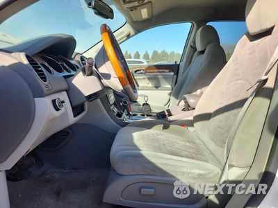 Zdjęcie 7 z 13 samochodu: 2008 BUICK ENCLAVE CX VIN:5GAER13788J209049 - miniatura