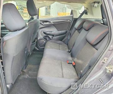 Zdjęcie 10 z 12 samochodu: 2019 HONDA FIT SPORT VIN:3HGGK5H63KM720554 - miniatura
