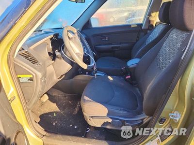 Zdjęcie 7 z 13 samochodu: 2010 KIA SOUL + VIN:KNDJT2A26A7162568 - miniatura