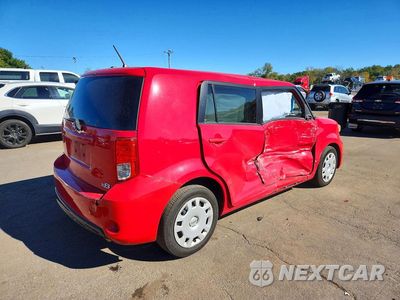 Trzecie zdjęcie samochodu z tyłu: 2014 TOYOTA SCION XB VIN:JTLZE4FE7EJ056879 - miniatura