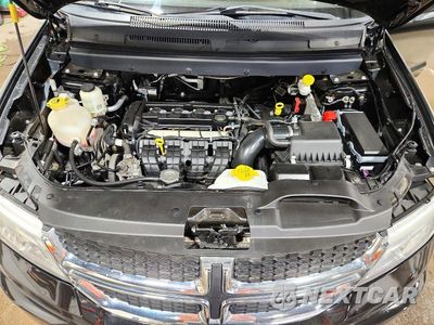 Zdjęcie 12 z 13 samochodu: 2018 DODGE JOURNEY SE VIN:3C4PDCABXJT218195 - miniatura