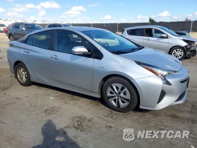 Czwarte zdjęcie samochodu z boku: 2017 TOYOTA PRIUS FOUR VIN:JTDKARFU6H3048858 - miniatura