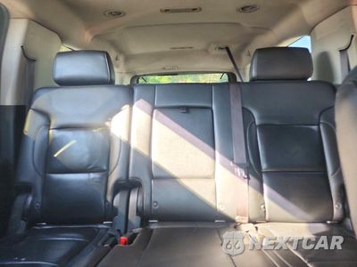 Zdjęcie 10 z 13 samochodu: 2017 CHEVROLET SUBURBAN K1500 LT VIN:1GNSKHKC3HR172126 - miniatura