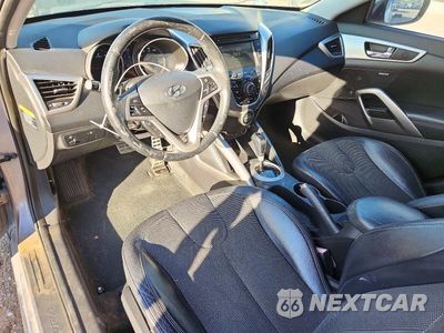 Zdjęcie 8 z 12 samochodu: 2012 HYUNDAI VELOSTER BASE VIN:KMHTC6AD6CU041167 - miniatura