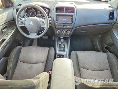 Zdjęcie 8 z 13 samochodu: 2018 MITSUBISHI OUTLANDER SPORT ES VIN:JA4AR3AU6JZ007913 - miniatura