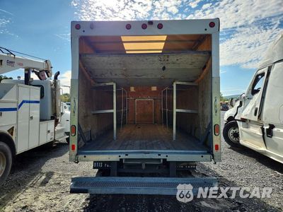 Zdjęcie 6 z 12 samochodu: 2019 FORD ECONOLINE E450 SUPER DUTY CUTAWAY VAN VIN:1FDWE4F67KDC38272 - miniatura