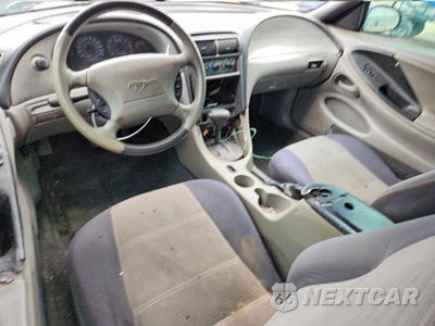 Zdjęcie 8 z 12 samochodu: 2004 FORD MUSTANG VIN:1FAFP406X4F190819 - miniatura