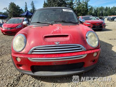 Piąte zdjęcie samochodu w środku: 2006 MINI COOPER S VIN:WMWRE33536TL16160 - miniatura