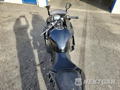 Zdjęcie 6 z 9 samochodu: 2026 KAWASAKI EX500 VIN:ML5EXGG17TDA87818 - miniatura