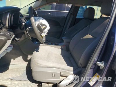 Zdjęcie 7 z 12 samochodu: 2015 CHEVROLET MALIBU LS VIN:1G11B5SL6FF334390 - miniatura