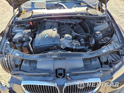 Zdjęcie 11 z 12 samochodu: 2010 BMW 335 XI VIN:WBAWC7C56AE270658 - miniatura