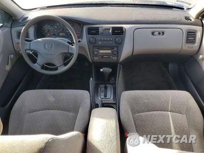 Zdjęcie 8 z 12 samochodu: 2002 HONDA ACCORD VALUE VIN:1HGCF86662A060840 - miniatura