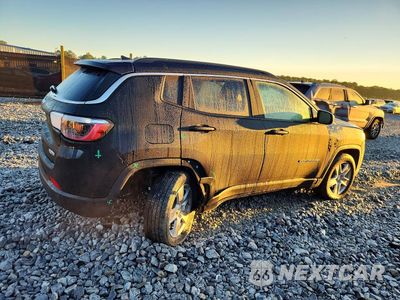 Trzecie zdjęcie samochodu z tyłu: 2022 JEEP COMPASS LATITUDE VIN:3C4NJDBB9NT205867 - miniatura