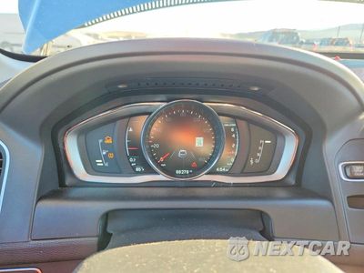 Zdjęcie 9 z 12 samochodu: 2016 VOLVO XC60 T5 PLATINUM VIN:YV4612RM3G2821050 - miniatura