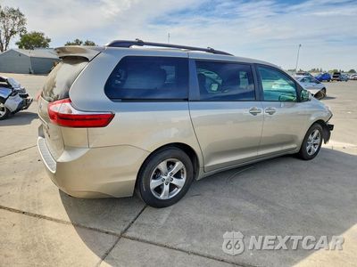 Trzecie zdjęcie samochodu z tyłu: 2017 TOYOTA SIENNA LE VIN:5TDKZ3DC3HS869057 - miniatura