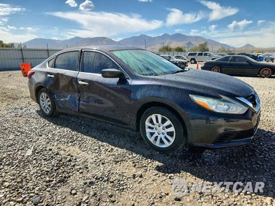 Czwarte zdjęcie samochodu z boku: 2018 NISSAN ALTIMA 2.5 S VIN:1N4AL3AP6JC118598 - miniatura