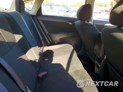 Zdjęcie 10 z 12 samochodu: 2018 NISSAN SENTRA S VIN:3N1AB7AP5JY294802 - miniatura