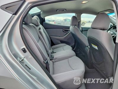 Zdjęcie 10 z 12 samochodu: 2013 HYUNDAI ELANTRA GLS VIN:5NPDH4AE3DH355460 - miniatura