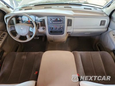 Zdjęcie 8 z 13 samochodu: 2004 DODGE RAM 1500 ST VIN:1D7HA18D84J116534 - miniatura