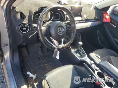 Zdjęcie 8 z 12 samochodu: 2016 SCION IA BASE VIN:3MYDLBZV7GY137828 - miniatura