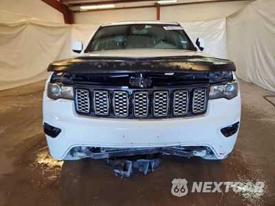 Piąte zdjęcie samochodu w środku: 2021 JEEP GRAND CHEROKEE LAREDO VIN:1C4RJFAG6MC802415 - miniatura